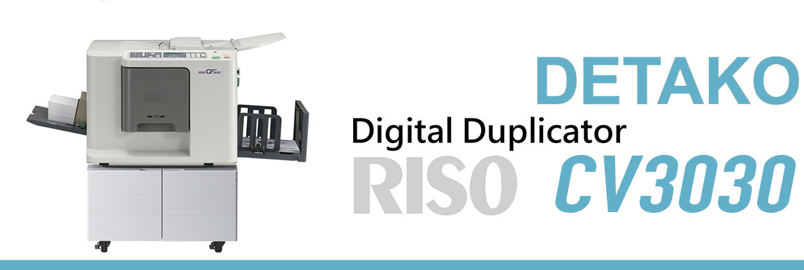 RISO CV3030 — це різограф - сучасна монохромна друкарська система цифрового типу, яка втілює в собі інноваційні технології японського виробництва для забезпечення максимальної ефективності у сфері оперативного та об'ємного друку, орієнтованого на потреби офісів, навчальних закладів, державних установ, муніципалітетів, друкарень і всіх організацій, де щоденна потреба в тисячах копій потребує стабільної, економної й надійної роботи обладнання. Цей різограф демонструє високу швидкість друку — до 130 сторінок на хвилину, що дає змогу виконувати великі тиражі за мінімальний проміжок часу, при цьому забезпечуючи чітке та контрастне зображення навіть найдрібнішого шрифту або графічного елементу завдяки роздільній здатності друку до 300 × 600 точок на дюйм. Його продумана конструкція включає автоматизоване розпізнавання формату паперу, легке встановлення майстер-плівки, інтуїтивно зрозумілу панель управління з логічною навігацією, а також систему оптимізації витрати фарби, яка дає змогу суттєво знизити експлуатаційні витрати без шкоди для якості. Підтримка різних типів і щільності паперу, від звичайного офісного до переробленого, робить CV3030 гнучким інструментом, який адаптується до умов конкретного середовища. Надійність механізмів, довговічність основних компонентів і низький рівень енергоспоживання виводять цю модель на рівень екологічно відповідального рішення, що відповідає сучасним вимогам сталого розвитку. Додатковою перевагою є можливість інтеграції з локальними мережами, що відкриває зручний доступ до друку з декількох робочих місць і дозволяє ефективно керувати завданнями друку у великих колективах. RISO CV3030 — це не просто пристрій, а надійний помічник для тих, хто цінує швидкість, простоту обслуговування, стабільну якість та справді низьку вартість кожного відбитка.